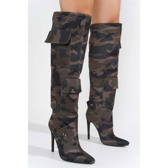 NWT~CAPE ROBBIN VIRDEN - CAMOUFLAGE 5.5 | ALL OFFERS / COUNTEROFFERS WELCOME - Picture 5 of 7